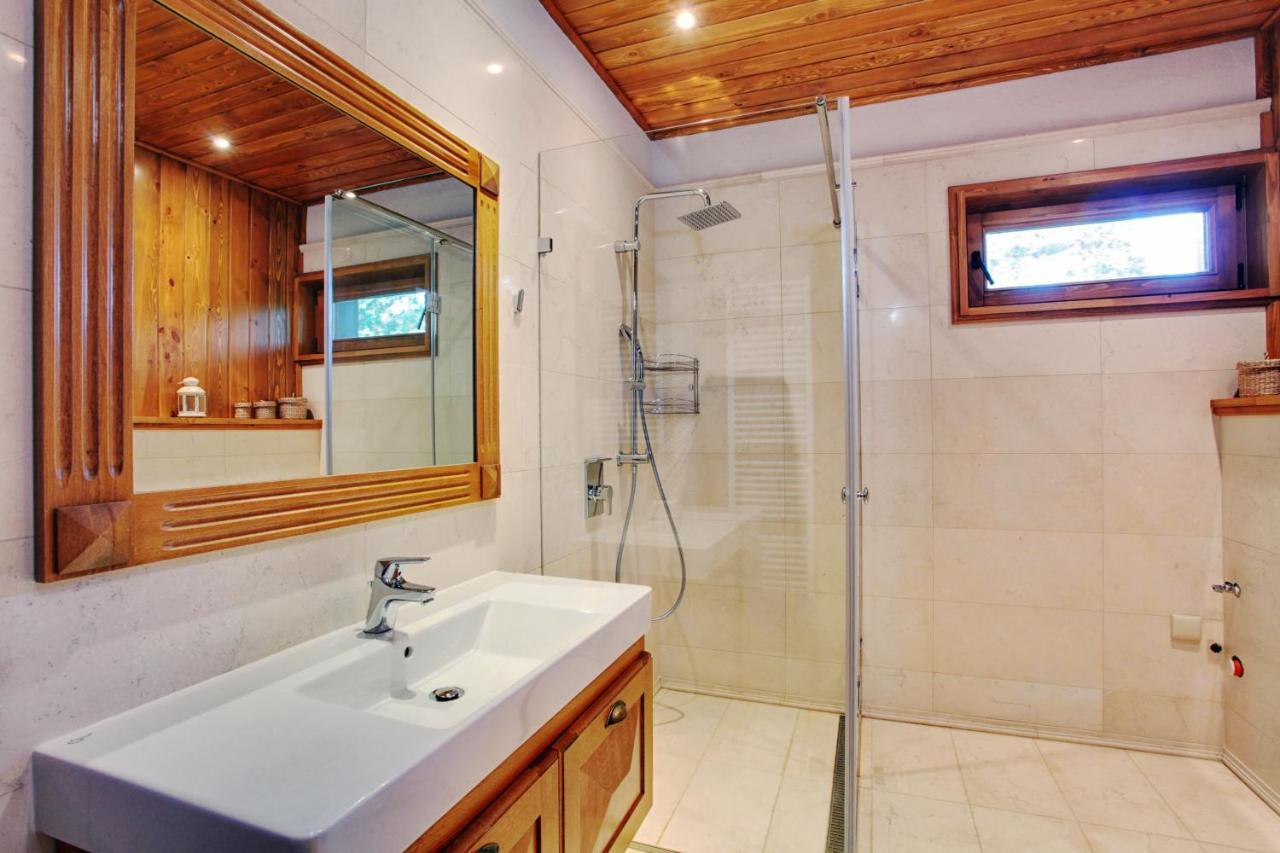 Villa Four Seasons Razlog Exterior foto